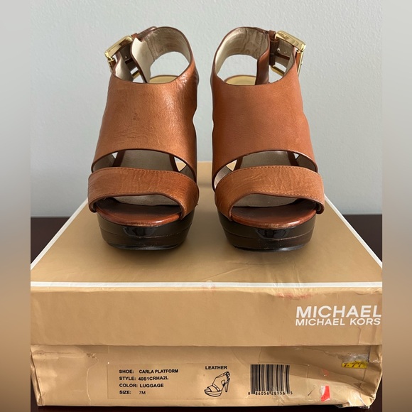 Michael Kors Carla Platform Luggage color Leather Size 7M - Picture 14 of 14